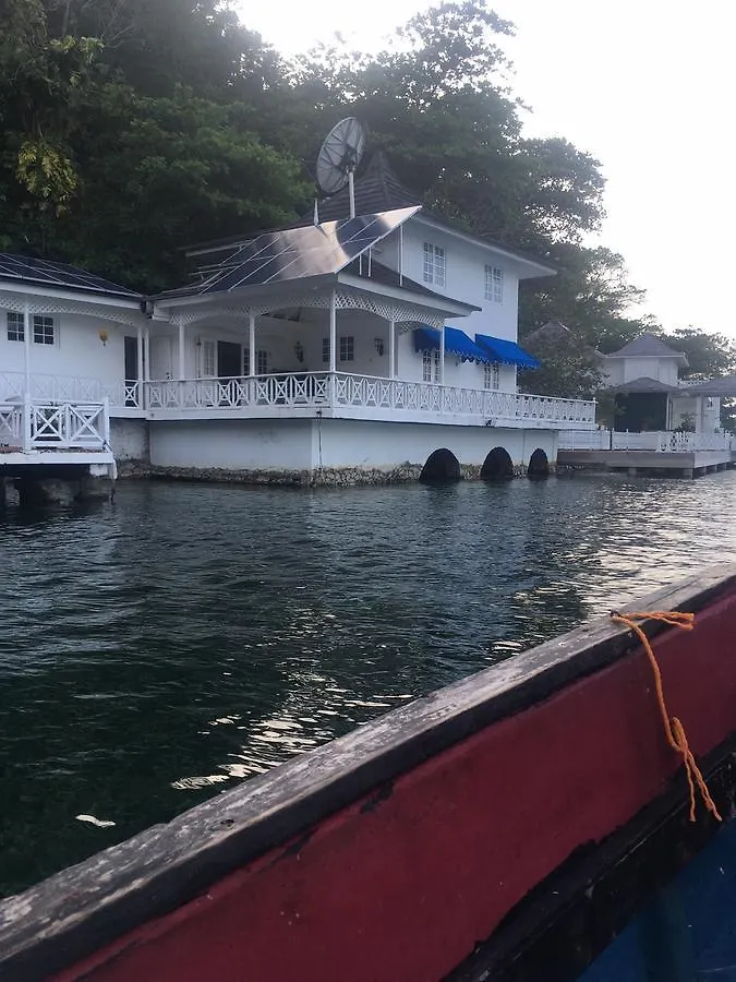 Tha Lagoon Spot Port Antonio